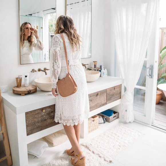 SPELL dawn lace belted midi dress - Picture 4 of 11